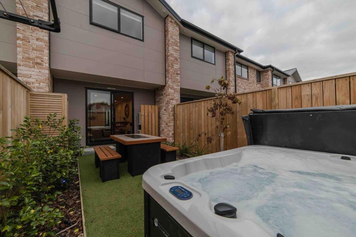 Stones Throw From The Stadium & Hot Tub Christchurch Exterior photo